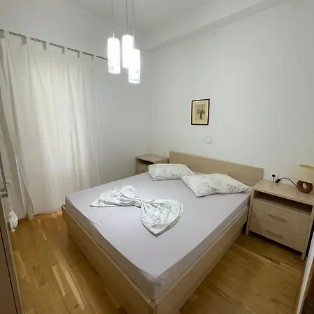 Family House La - Krvavica Prázdninový dům *